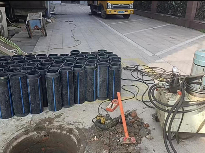 桦南PE置换管厂家 DN315置换管 非开挖管短管置换